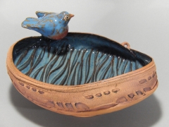 Bird-on-bowl